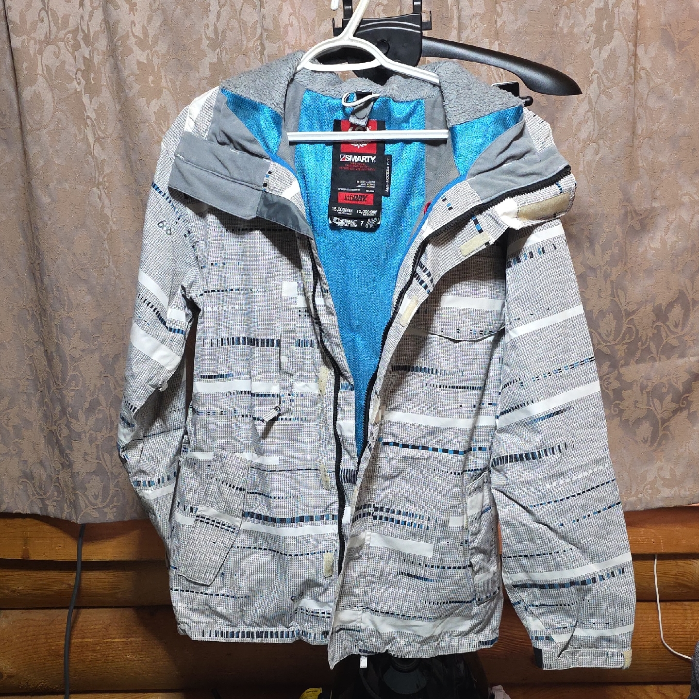 686 Gray And Blue Snow Jacket With Hood